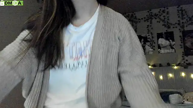 Snapshot of Anisawithlove chatting on October 25, 2025, 5:06 am Anisawithlove online show from October 25, 2025, 5:06 am