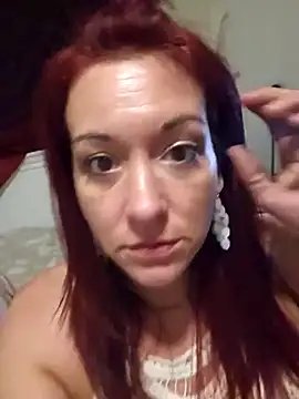 bella8769 online show from February 27, 2025, 2:43 pm