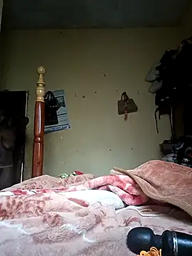 Snapshot of pretty_amaal chatting on February 23, 2026, 6:58 am pretty amaal online show from February 23, 2026, 6:58 am