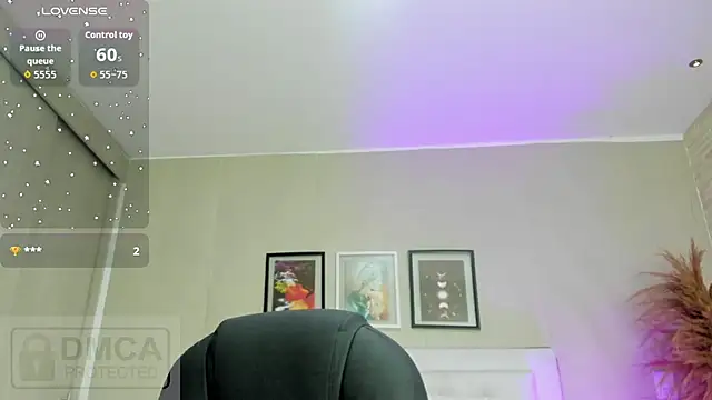 emma  smith1 online show from March 31, 2026, 10:28 am