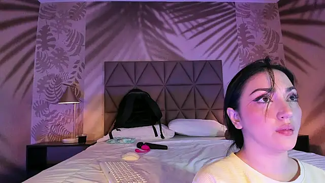 Snapshot of LIAH_IZUMI chatting on February 25, 2026, 1:22 pm LIAH IZUMI online show from February 25, 2026, 1:22 pm