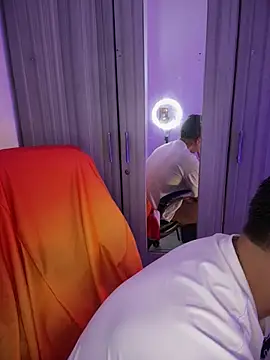 Niicky1  online show from April 19, 2026, 10:12 pm