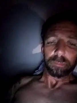 Snapshot of Treemandude chatting on January 7, 2026, 12:10 pm Treemandude online show from January 7, 2026, 12:10 pm