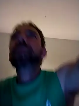 Snapshot of Treemandude chatting on January 8, 2026, 1:00 am Treemandude online show from January 8, 2026, 1:00 am