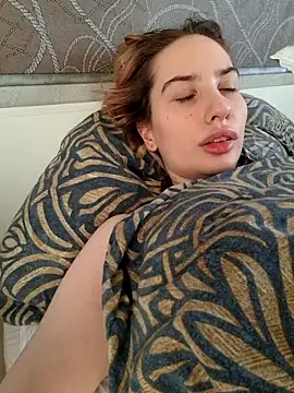 Snapshot of Elza_kom chatting on February 6, 2026, 8:54 am Elza kom online show from February 6, 2026, 8:54 am