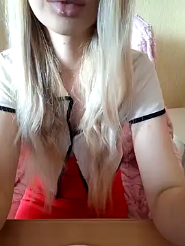 Elza kom online show from October 15, 2025, 4:33 am