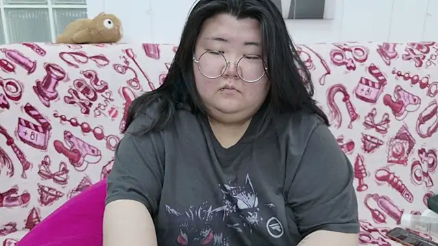 Snapshot of Nadine_asian chatting on February 15, 2026, 7:51 am Nadine asian online show from February 15, 2026, 7:51 am