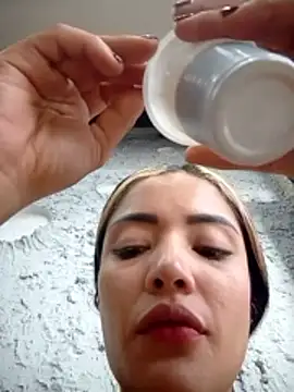 lady scarlettt online show from January 17, 2026, 12:53 pm