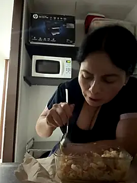 Janna099 online show from September 17, 2025, 5:26 pm