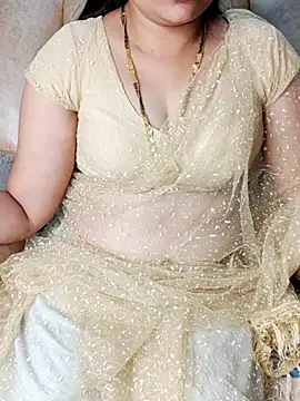 Snapshot of Traditional_Housewife_ chatting on February 16, 2025, 3:48 pm Traditional Housewife  online show from February 16, 2025, 3:48 pm