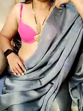 Snapshot of Traditional_Housewife_ chatting on February 8, 2025, 1:32 am Traditional Housewife  online show from February 8, 2025, 1:32 am