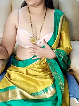 Snapshot of Traditional_Housewife_ chatting on March 18, 2025, 2:50 pm Traditional Housewife  online show from March 18, 2025, 2:50 pm