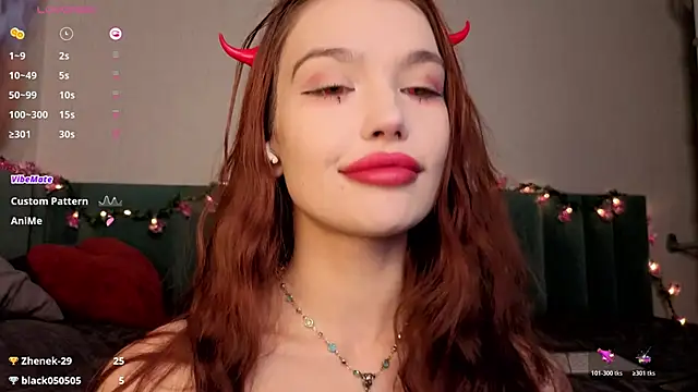 Snapshot of PrettyLilie chatting on November 1, 2025, 12:10 pm PrettyLilie online show from November 1, 2025, 12:10 pm