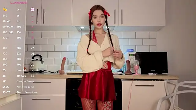 Snapshot of PrettyLilie chatting on November 21, 2025, 12:26 pm PrettyLilie online show from November 21, 2025, 12:26 pm