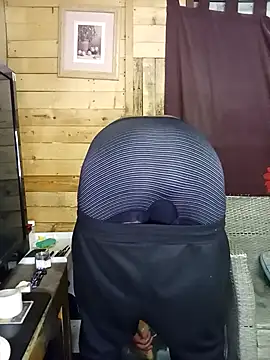 Ngamla123 online show from November 23, 2025, 2:05 pm