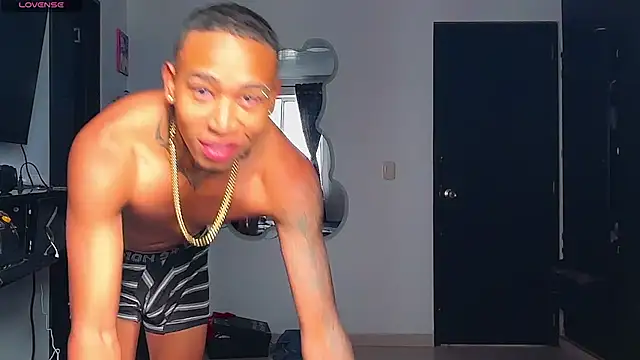 Snapshot of sexy_blacks_ chatting on August 1, 2026, 1:09 pm sexy blacks online show from August 1, 2026, 1:09 pm