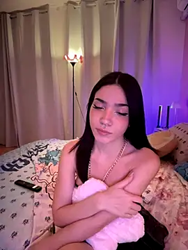 ShannonShanny online show from September 25, 2025, 4:46 pm