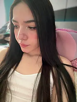 ShannonShanny online show from March 8, 2025, 9:39 am