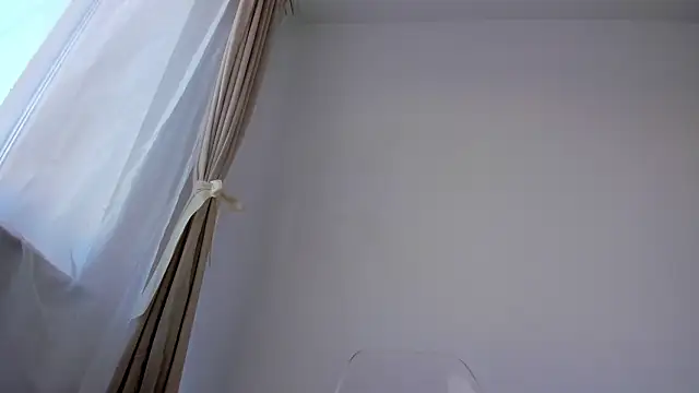 Snapshot of angeloflovee chatting on February 27, 2026, 6:02 am angeloflovee online show from February 27, 2026, 6:02 am