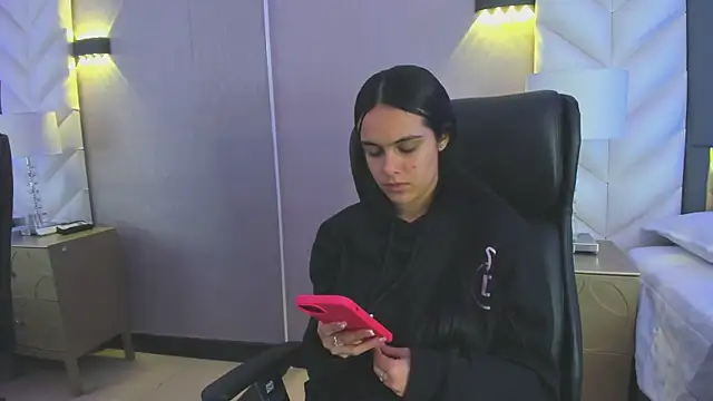 ChloeHarper  online show from January 17, 2026, 11:47 am