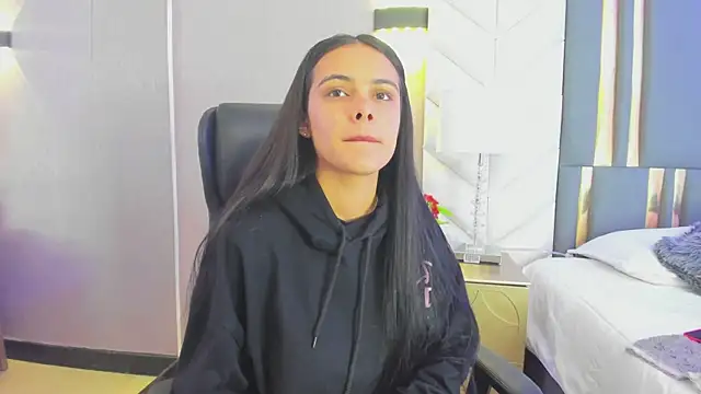 ChloeHarper  online show from February 11, 2026, 11:43 am