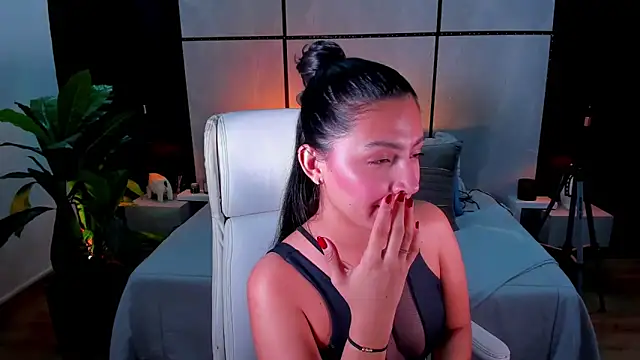 Snapshot of Gia_Mazzon chatting on February 25, 2025, 4:35 pm Gia Mazzon online show from February 25, 2025, 4:35 pm