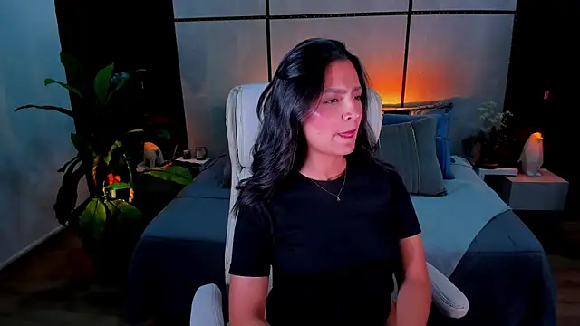 Snapshot of Gia_Mazzon chatting on March 3, 2025, 7:17 pm Gia Mazzon online show from March 3, 2025, 7:17 pm