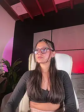 Gia Mazzon online show from March 3, 2026, 6:04 pm