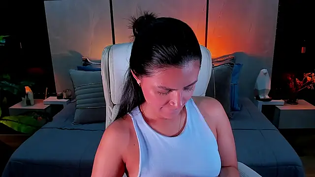 Snapshot of Gia_Mazzon chatting on March 21, 2025, 2:51 pm Gia Mazzon online show from March 21, 2025, 2:51 pm