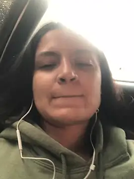 Snapshot of Gia_Mazzon chatting on February 25, 2025, 12:38 pm Gia Mazzon online show from February 25, 2025, 12:38 pm