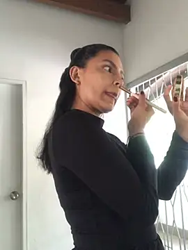 Snapshot of Gia_Mazzon chatting on March 4, 2025, 2:10 pm Gia Mazzon online show from March 4, 2025, 2:10 pm