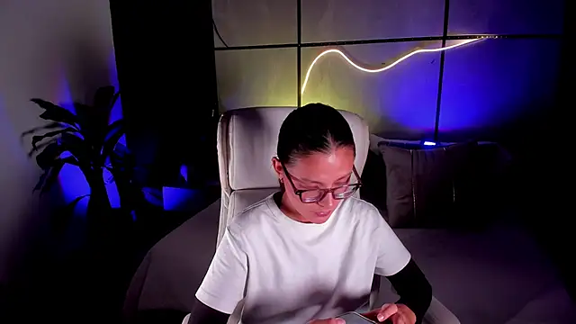 Gia Mazzon online show from February 2, 2026, 3:55 pm