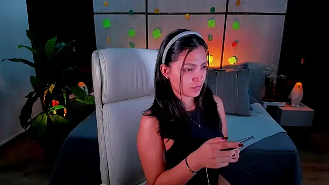 Snapshot of Gia_Mazzon chatting on March 11, 2025, 3:02 pm Gia Mazzon online show from March 11, 2025, 3:02 pm