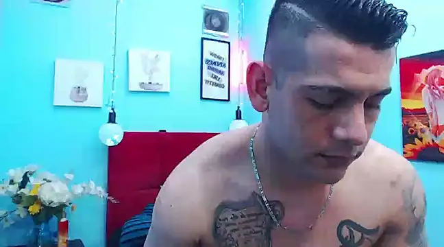 Snapshot of master_monstercock_ chatting on December 6, 2024, 1:06 pm master monstercock online show from December 6, 2024, 1:06 pm