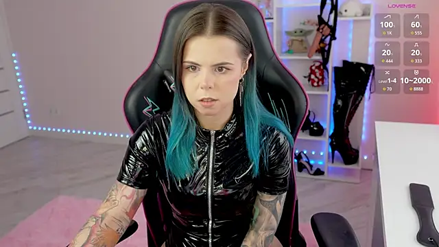 Latex Kitty online show from April 9, 2026, 1:28 pm