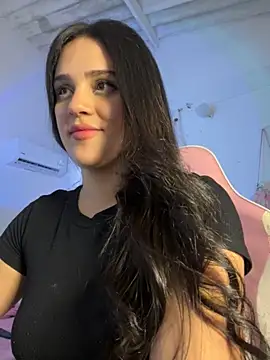 violet-333 online show from November 14, 2025, 8:12 pm