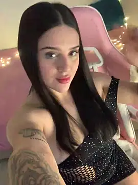 Snapshot of violet-333 chatting on February 11, 2025, 2:02 pm violet-333 online show from February 11, 2025, 2:02 pm