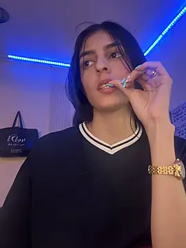 cristel 17 online show from February 23, 2025, 2:35 pm