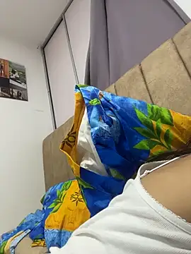 cristel 17 online show from February 15, 2026, 9:03 pm