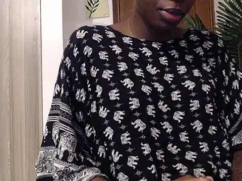 black   ghodess online show from March 22, 2026, 4:52 pm