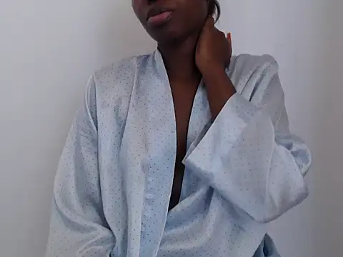 black   ghodess online show from November 17, 2025, 11:58 am