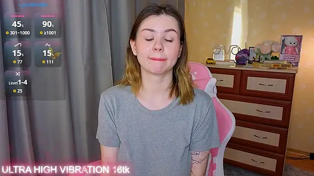 cutie mili online show from November 14, 2025, 7:34 am