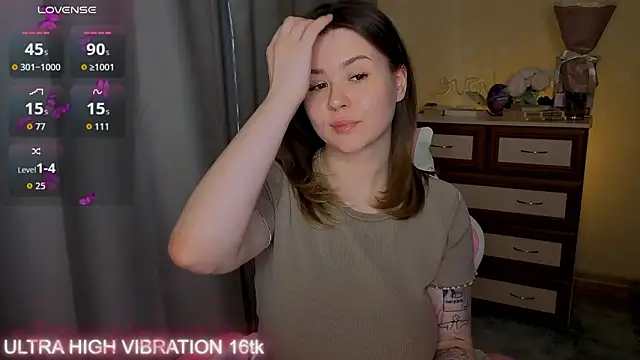 cutie mili online show from March 15, 2026, 11:39 am