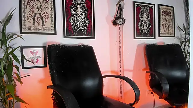 Snapshot of irregular_fetish_ chatting on May 28, 2026, 9:10 pm irregular fetish online show from May 28, 2026, 9:10 pm