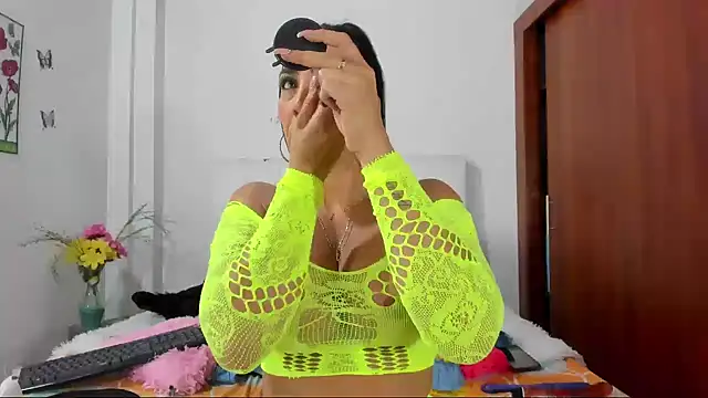 VenussVega online show from March 18, 2025, 6:17 pm