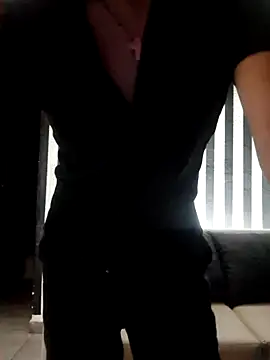 pretorianoo53 online show from November 9, 2025, 3:32 am