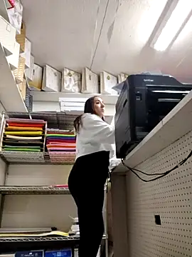 Snapshot of Mia_Novikov chatting on February 13, 2025, 2:01 am Mia Novikov online show from February 13, 2025, 2:01 am