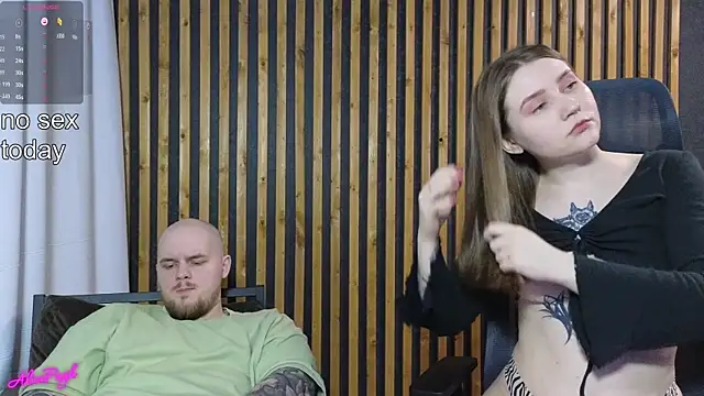 Snapshot of alicepugh chatting on March 19, 2025, 7:06 pm alicepugh online show from March 19, 2025, 7:06 pm