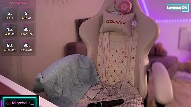 xxbabyxgiiirlxx online show from October 24, 2025, 1:54 pm