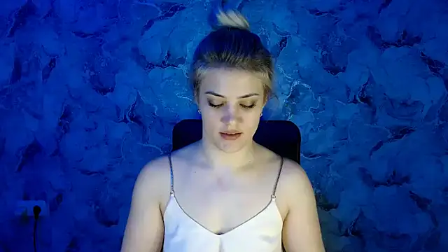 Snapshot of nika_gold1 chatting on February 14, 2025, 9:10 pm nika gold1 online show from February 14, 2025, 9:10 pm